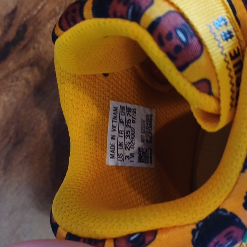 Donavan Mitchell x Adidas x Lego Size 3Y - Picture 6 of 16